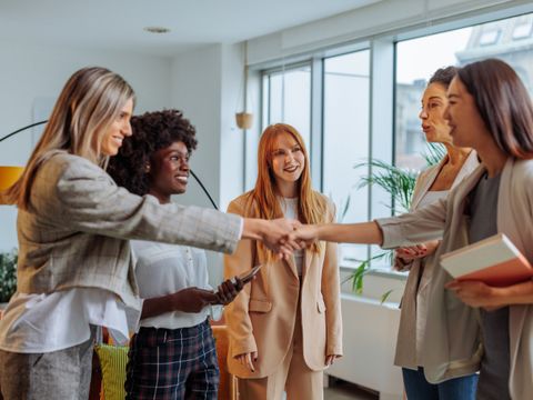 Fünf Frauen im Gespräch