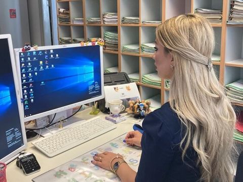 Justizfachwirt bei der Arbeit