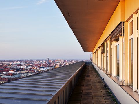 Blick auf die Stadt Berlin von der Dachterasse (17. OG), November 2020