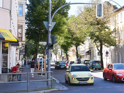 Die Langhansstraße