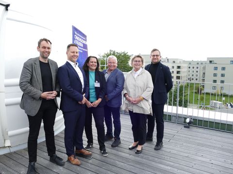 Dr. Torsten Kühne, Stefan Bley, Dr. Anke Renger, Prof. Hartmut Wedekind, Prof. Petra Kahlfeldt und Tim Florian Horn (v. links)
