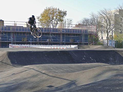 Eröffnung des neuen Pumptracks im Liberty-Park