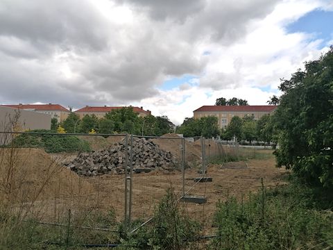 Werneuchener Wiese - Baustelleneinrichtung für den Geh- und Radweg Kniprodestraße