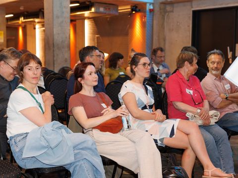 Zu den Teilnehmenden gehörten auch Mitarbeitende aus Stadtteilzentren, Quartiersmanagements und der Gebietsbetreuung von Fördergebieten.