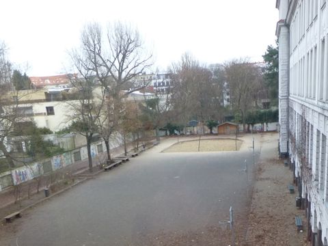 Vor der Umgestaltung der Katharina-Heinroth-Grundschule. (Bild: Grün macht Schule)
