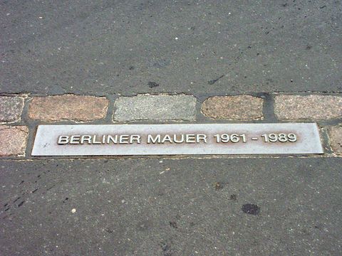 Markierung des Mauerverlauf (Bild: SenUVK)