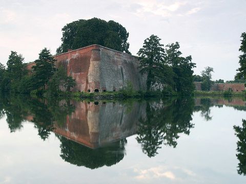 Zitadelle mit Wassergraben (Bild: Florian Möllers)