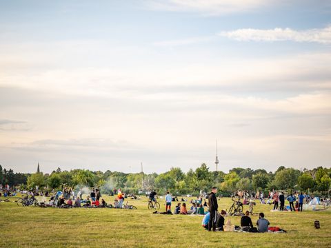 Gut besuchtes Tempelhofer Feld