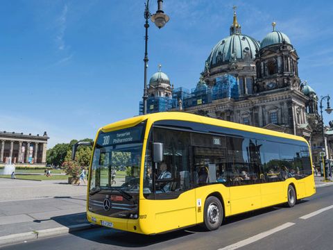 Elektrobus Linie 300