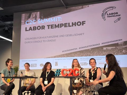Podiumsdiskussion beim Labor Tempelhof