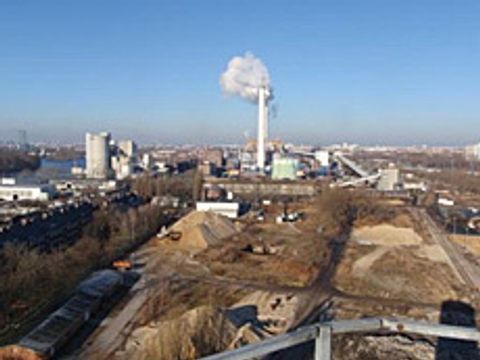 Blick vom Wasserturm auf das Gelände während der Flächensanierung