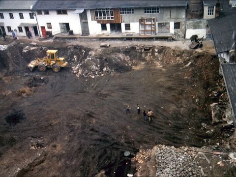 Bodenaushub in den 80er Jahren, Regenbogenfabrik (Bild: Christine Ziegler / Kostas Kouvalis)