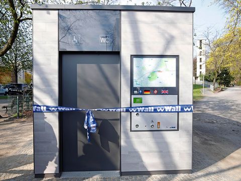 Einweihung der ersten „Berliner Toilette“ des Landes Berlin mit der Wall GmbH als Betreiber (Bild: DAVIDS/Sven Darmer)