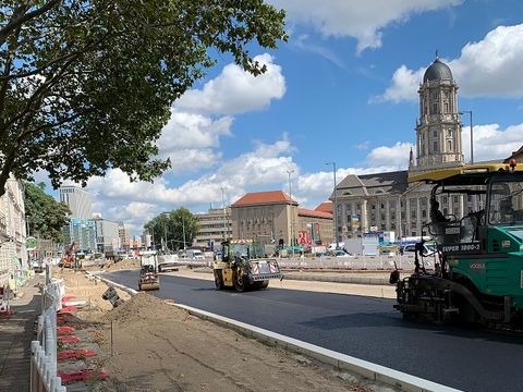 Mühlendamm Nord Einbau Tragschicht-Binder, 2020