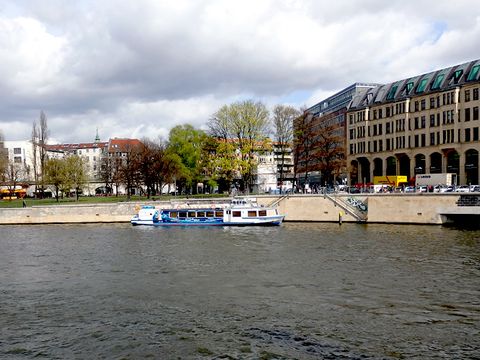 Monbijou-Ufer (Bild: SenUVK)