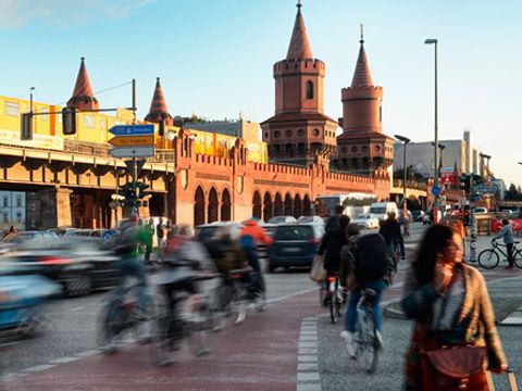Berliner Verkehr - Oberbaumbrücke