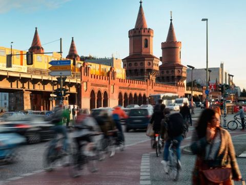 Berliner Verkehr - Oberbaumbrücke