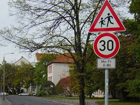 Tempo 30 vor Schulen