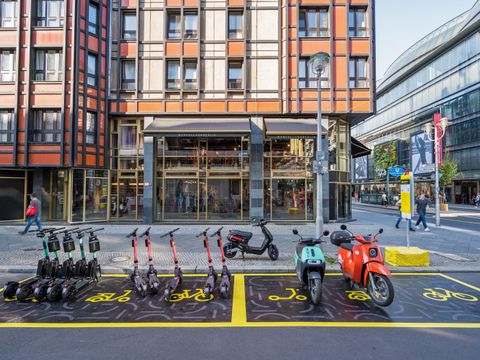 Jelbi-Punkt der BVG an der Friedrichstraße