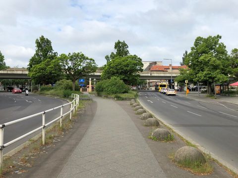 Breitenbachplatz