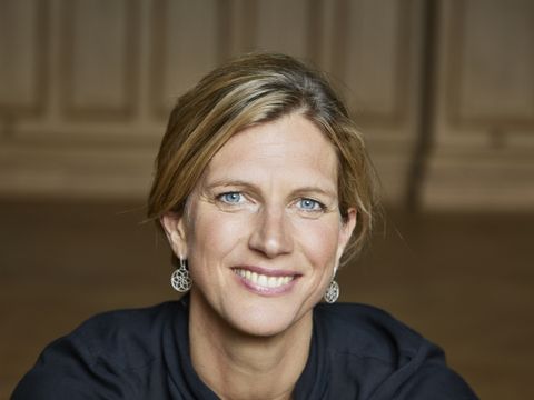 Prof. Dr. Maja Göpel ist Politökonomin, Expertin für Nachhaltigkeitspolitik und Transformationsforschung, Autorin des Bestsellers „ Die Welt Neu Denken“ und des im März 2022 erscheinenden Sachbuchs "Wir können auch anders", Hochschullehrerin und