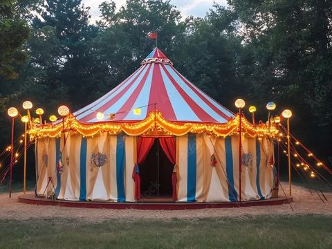 Zirkuszelt von außen