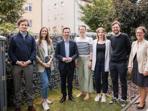 Alle unter einem Dach: Solarstrom teilen im Mehrfamilienhaus mit virtueller Bilanzierung