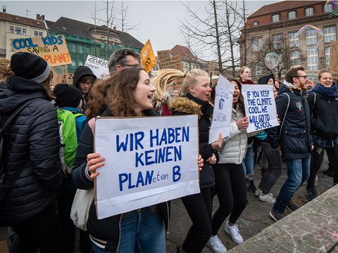 Personen beim Klimastreik