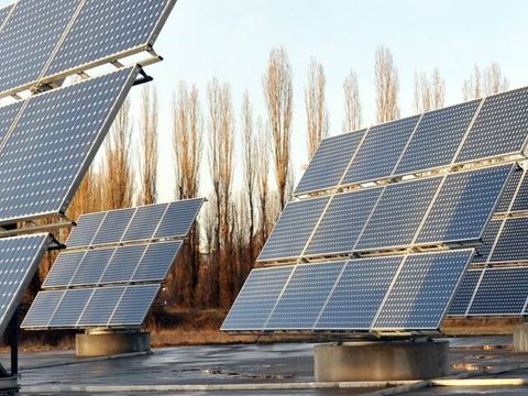 Pilotanlage Mover, Solarmodule auf ehemaligem Gaswerks-Gelände