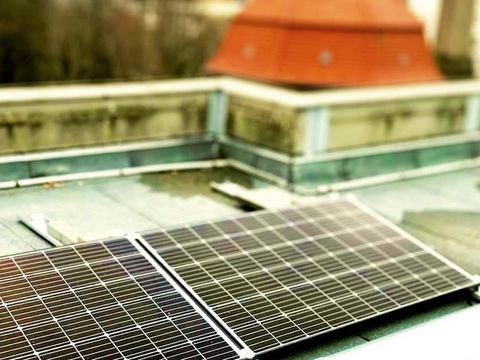 Nettelbeckplatz, Solarmodule auf Dach