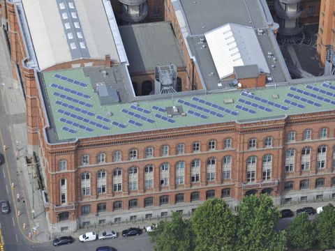 Rotes Rathaus Solaranlage, Foto aus der Luft
