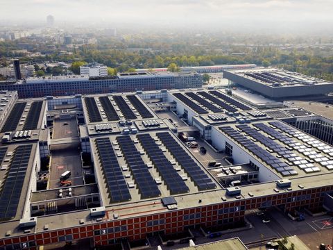 Photovoltaik-Projekt Messedächer