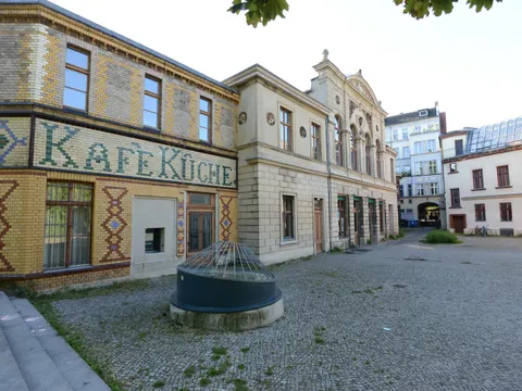 Bibliothek am Luisenbad