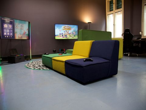 Gaming Lounge