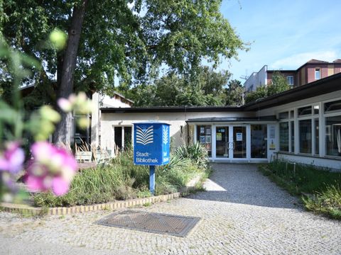 Eingangsbereich der Bibliothek Tiergarten-Süd