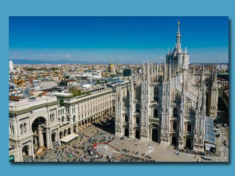 Luftbildaufnahme vom Dom zu Mailand