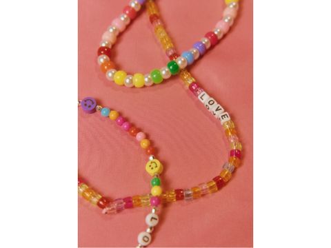 Pride Month: Armbänder basteln
