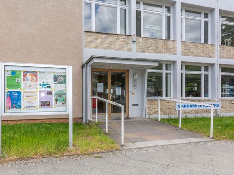 Margarete-Kubicka-Bibliothek | Außenansicht