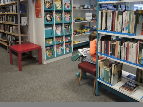 Bettina-von-Arnim-Bibliothek Zeitschriften und Bücher für Kinder