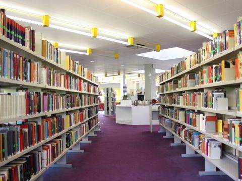 Romane Bibliothek im Märkischen Viertel