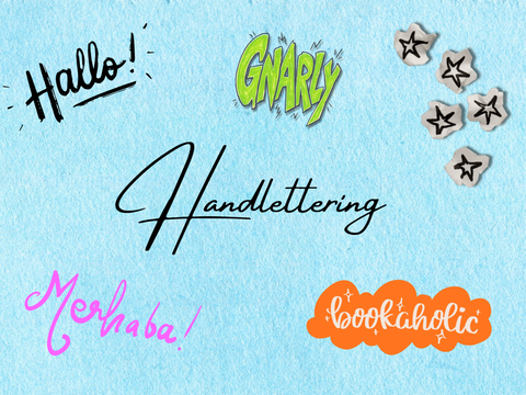 Unterschiedliche Wörter in diversen Schriftarten vor blauem Hintergrund