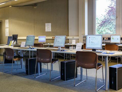 Bezirkszentralbibliothek - PC-Bereich