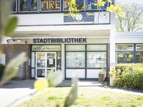 Bibliothek Marienfelde Außenansicht