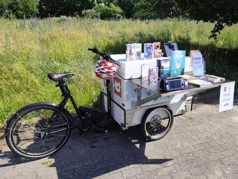 Makerbike FABI mit aufgestelltem Medienangebot
