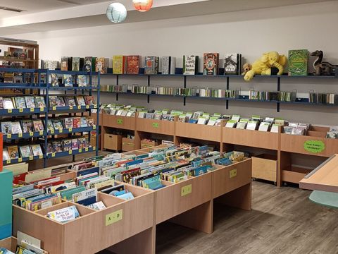 Stadtteilbibliothek Adlershof "Stefan-Heym"