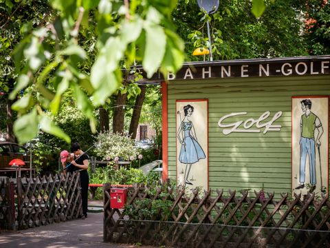 Minigolf. Eingangskiosk