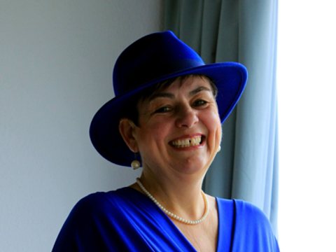 Ilona Clemens zugeschnitten