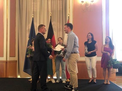 Zeugnisübergabe Verwaltungsfachangestellte (mit Staatssekretär Wolfgang Schyrocki)