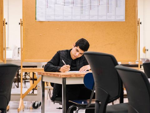 Schüler bei der Prüfung