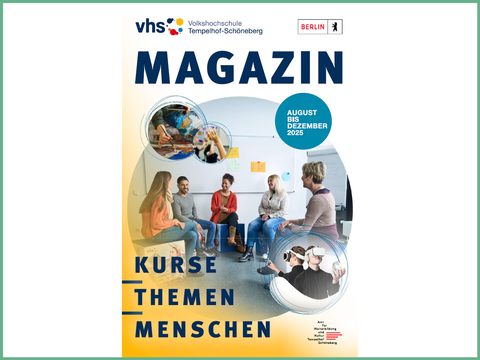 Titelbild des Magazins der vhs Tempelhof-Schöneberg: Kursgruppe im Gesprächskreis